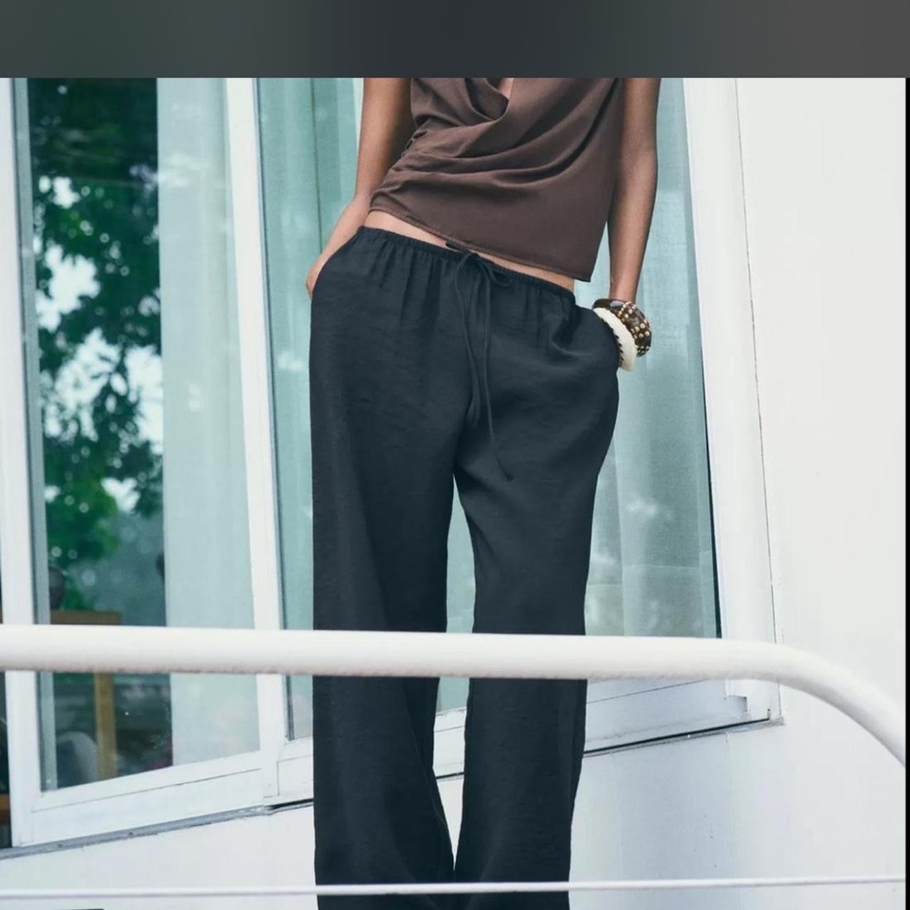 Zara Women's Black Drawstring Pants